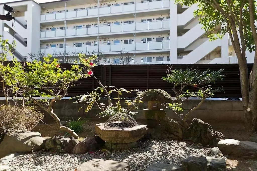 Апарт-отель Japan House Shinkoiwa Guest House Токио