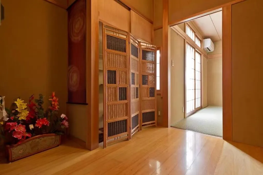 Japan House Shinkoiwa Guest House Токио 0*,